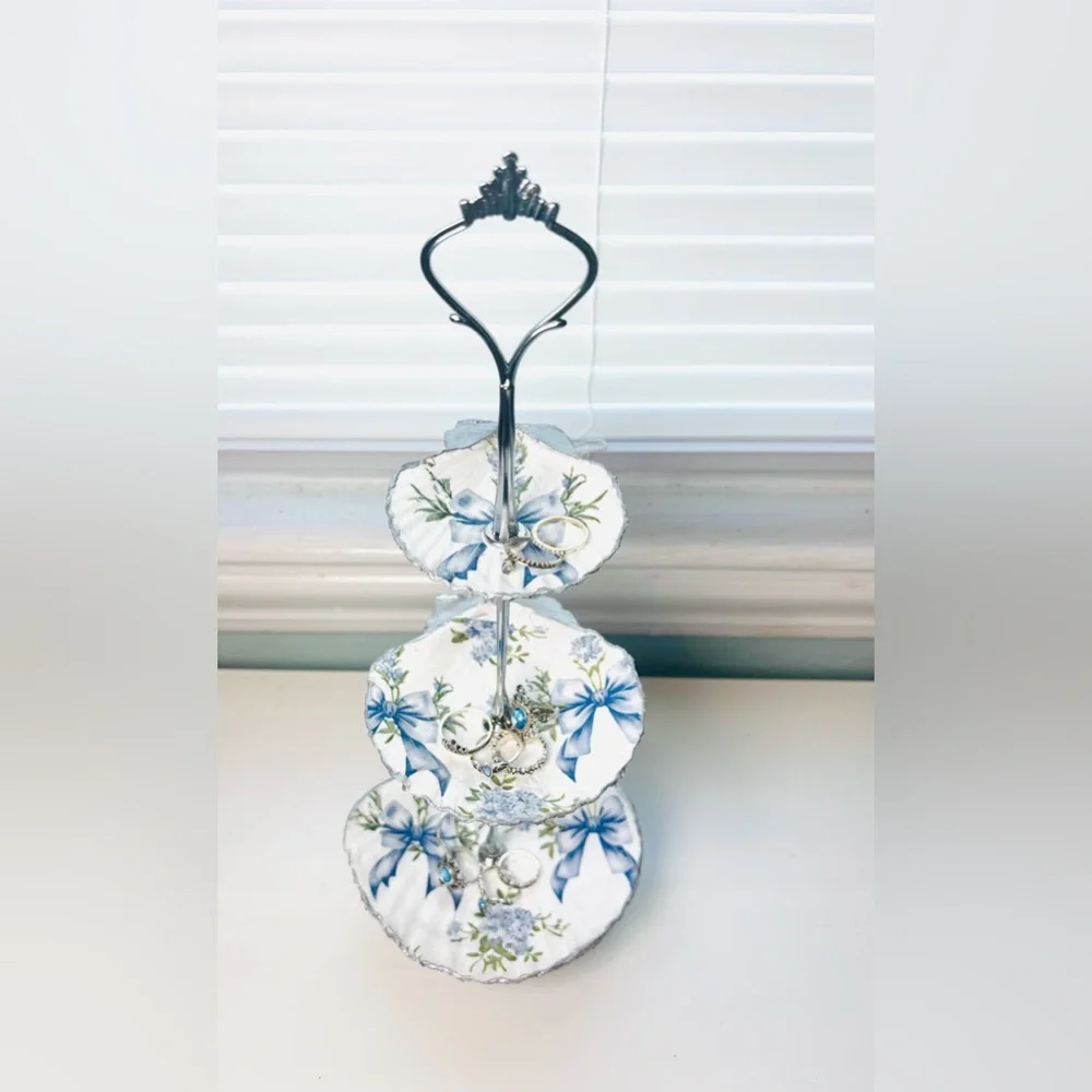 Handmade 3 Tier Scallop Shell Jewelry Stand With Blue Bow Decoupage design